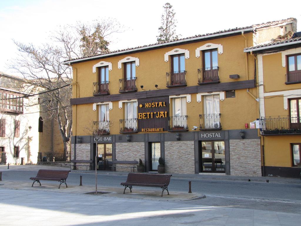 Hostal Beti-Jai Aoiz Exterior foto